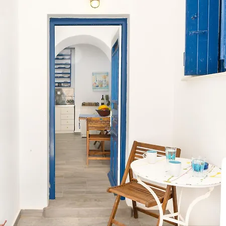 Olga's House D Lägenhet Kithnos